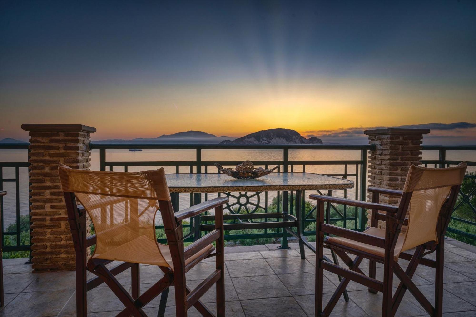 Anatoli Apartments - Tranquil Location & Stunning Views, By Zantewize Marathias  Room photo
