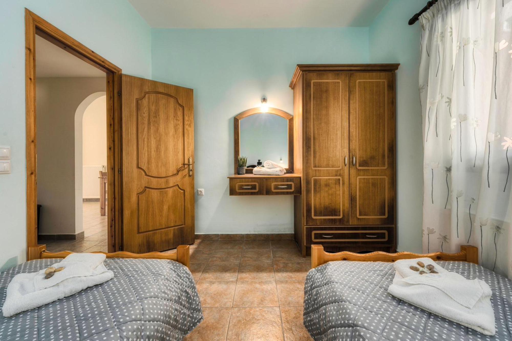 Anatoli Apartments - Tranquil Location & Stunning Views, By Zantewize Marathias  Room photo