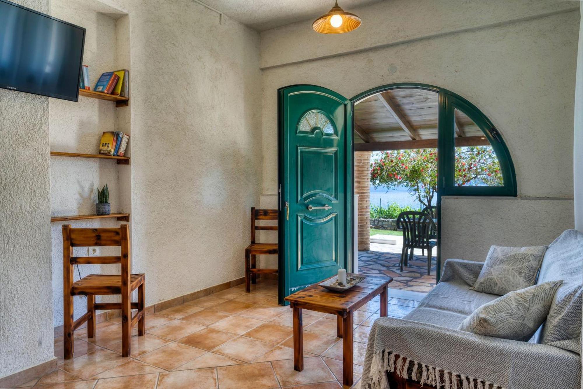 Anatoli Apartments - Tranquil Location & Stunning Views, By Zantewize Marathias  Room photo