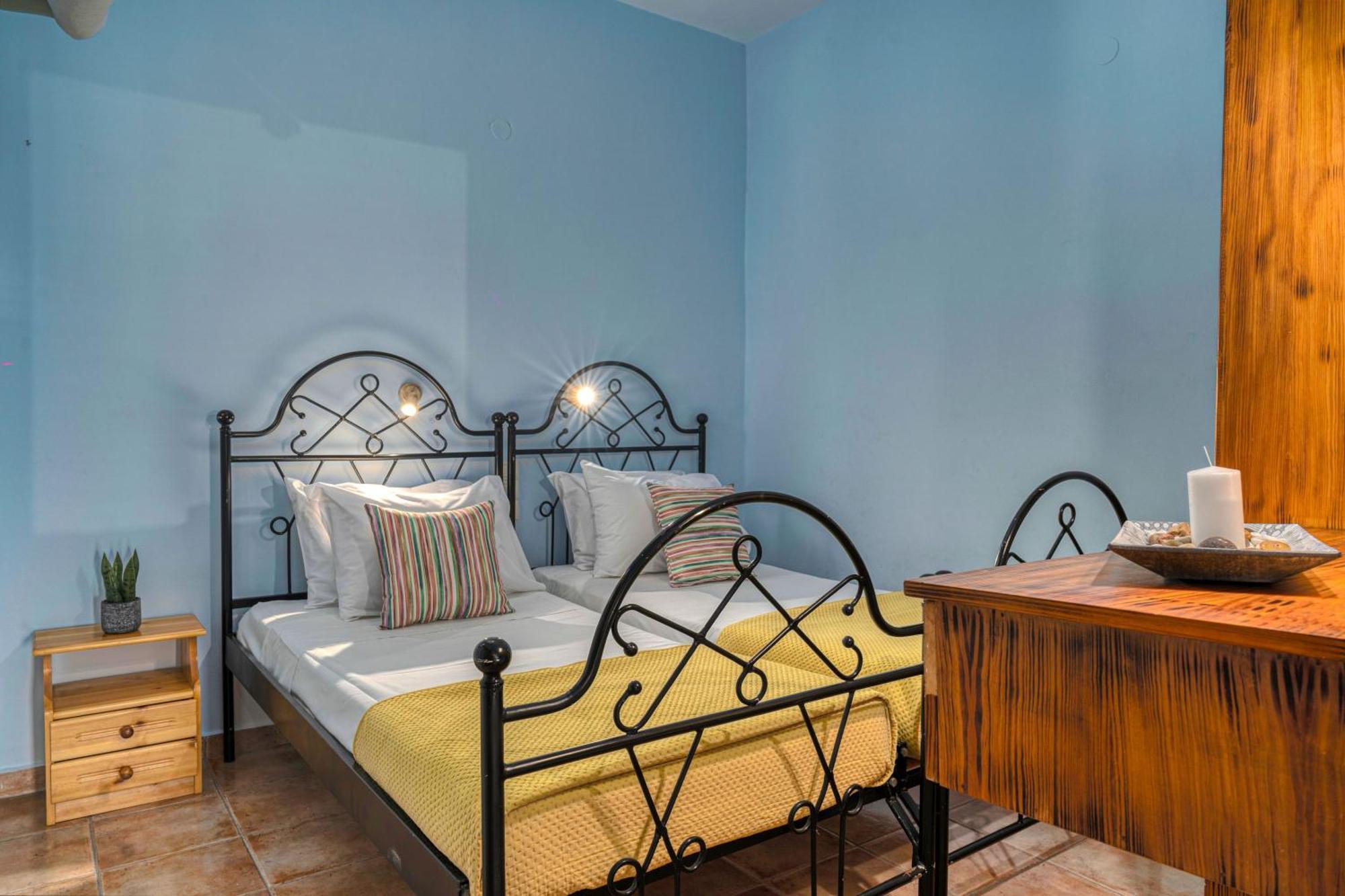 Anatoli Apartments - Tranquil Location & Stunning Views, By Zantewize Marathias  Room photo